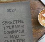 KALENDARZ KSIĄŻKOWY A5 DZIENNY 2023 z grawerem - v2023 - obrazek 2