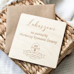 Drewniana kartka personalizowana na pieniądze