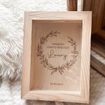 Skarbonka drewniana z imieniem i życzeniami